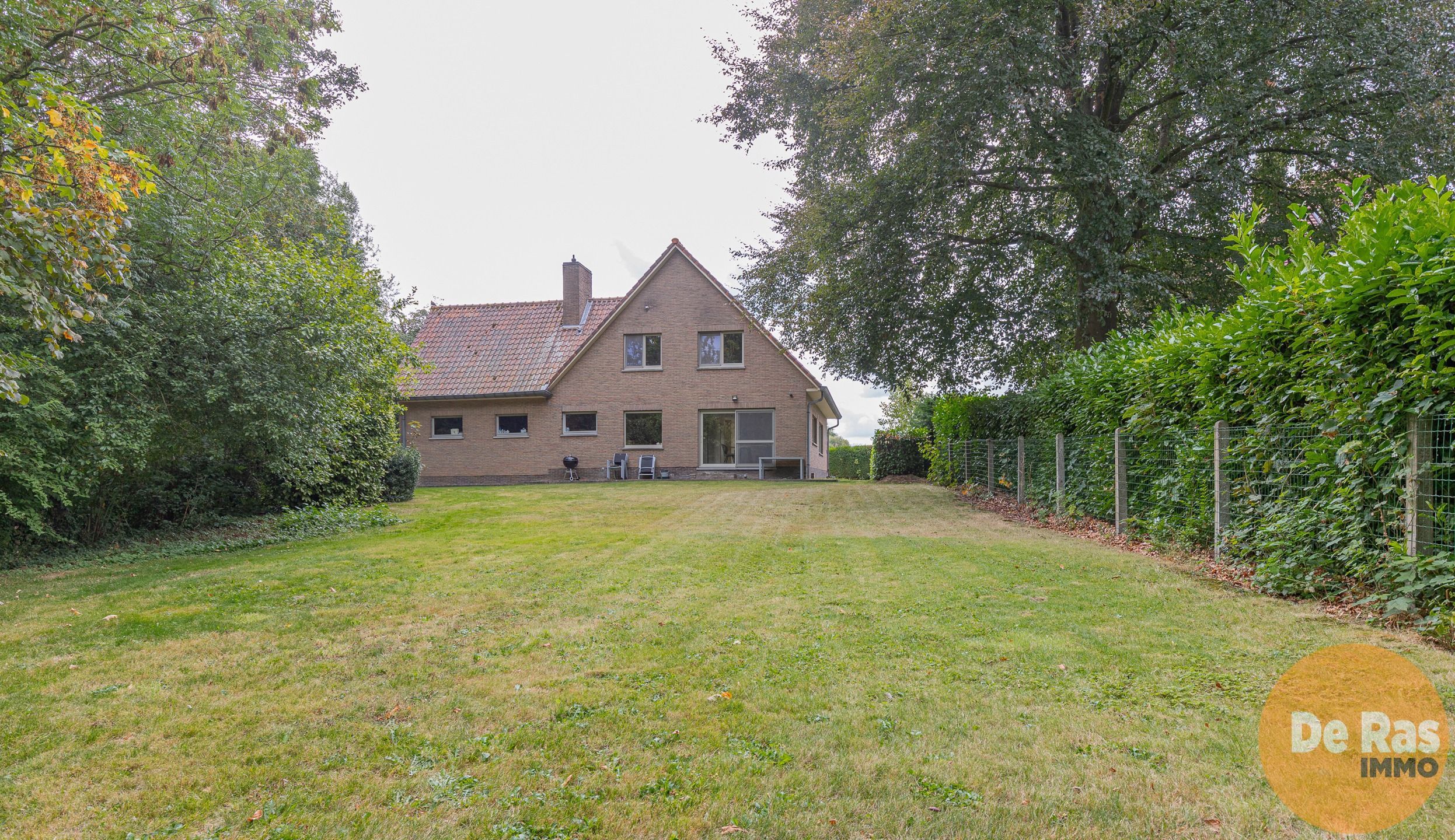 RONSE – LICHTRIJKE INSTAPKLARE GEZINSWONING MET GROTE TUIN foto 26