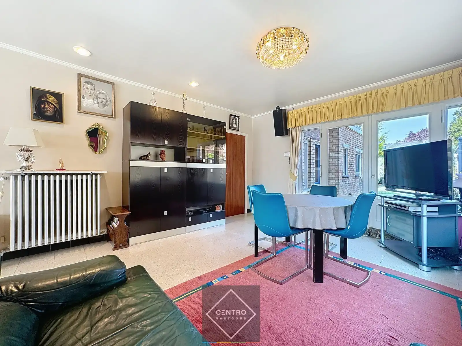 UITERST interessant gelegen woning te Sint-Andries! foto 5