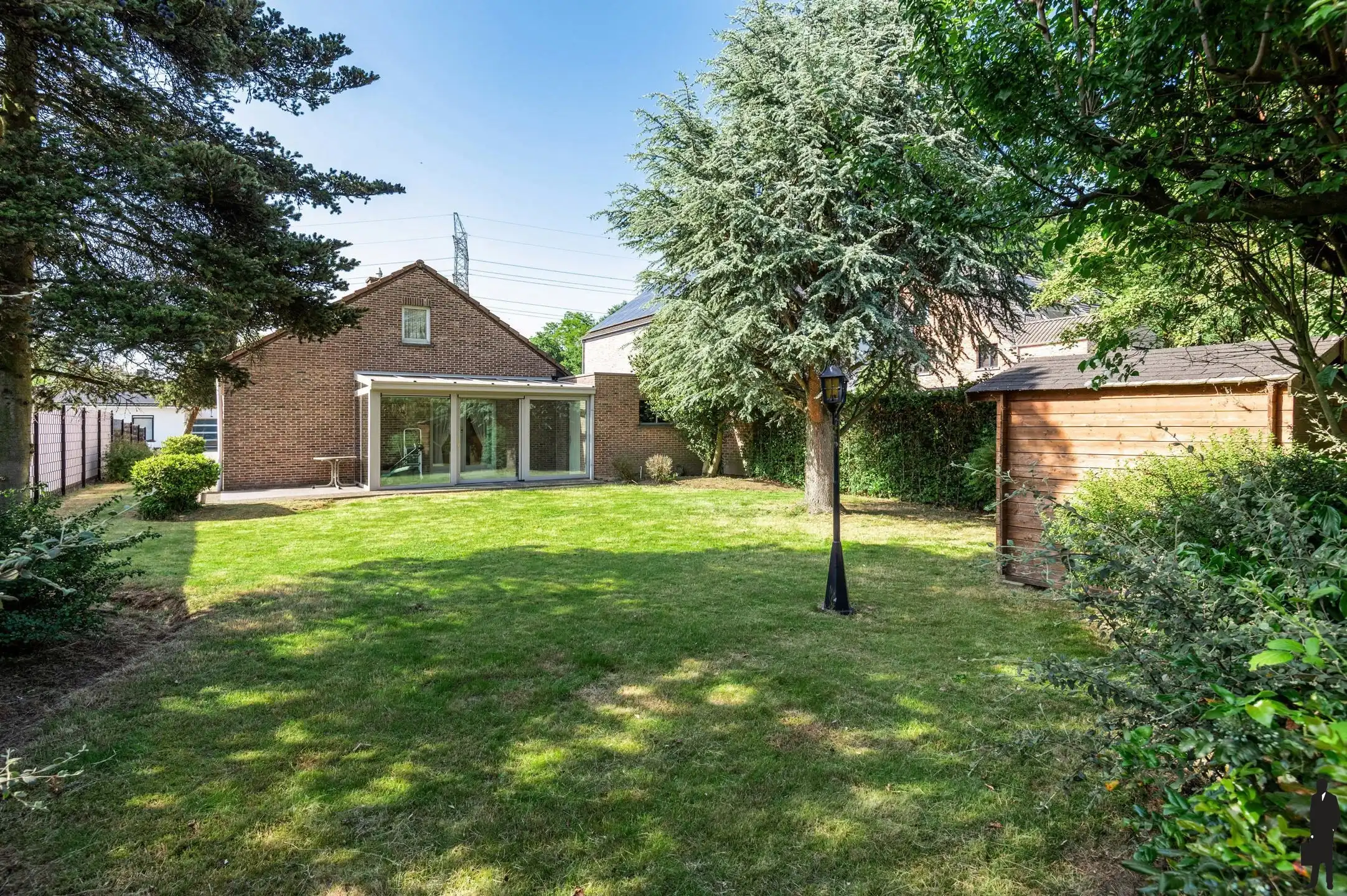 Te renoveren laagbouwwoning met zuid tuin foto 6