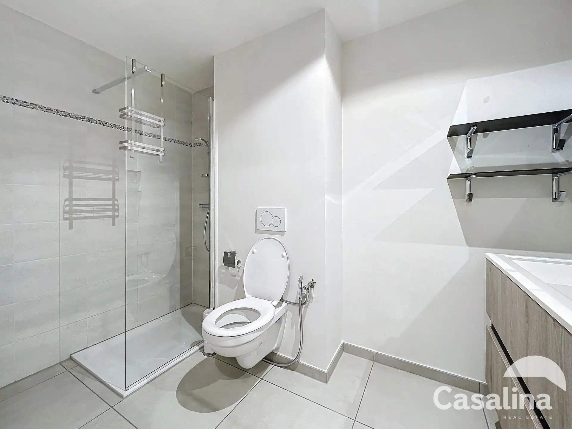 Twee slaapkamer appartement op gelijksvloers met ruim terras foto 8