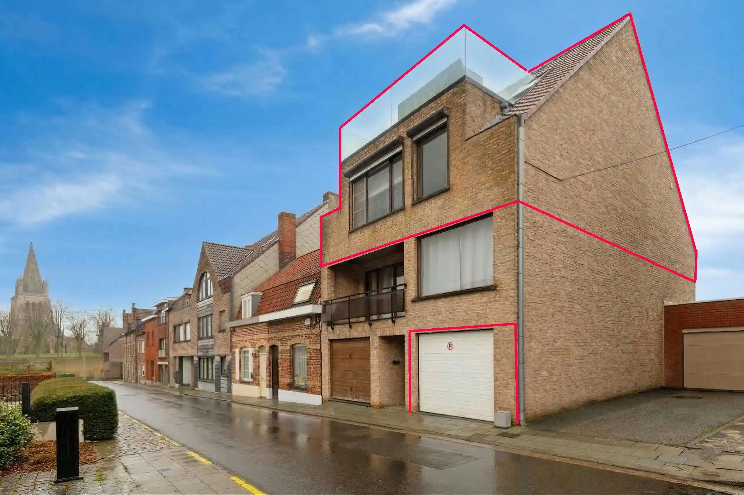 Hoofdfoto van de publicatie: Appartement te koop met dakterras, twee kamers en garage in Ieper