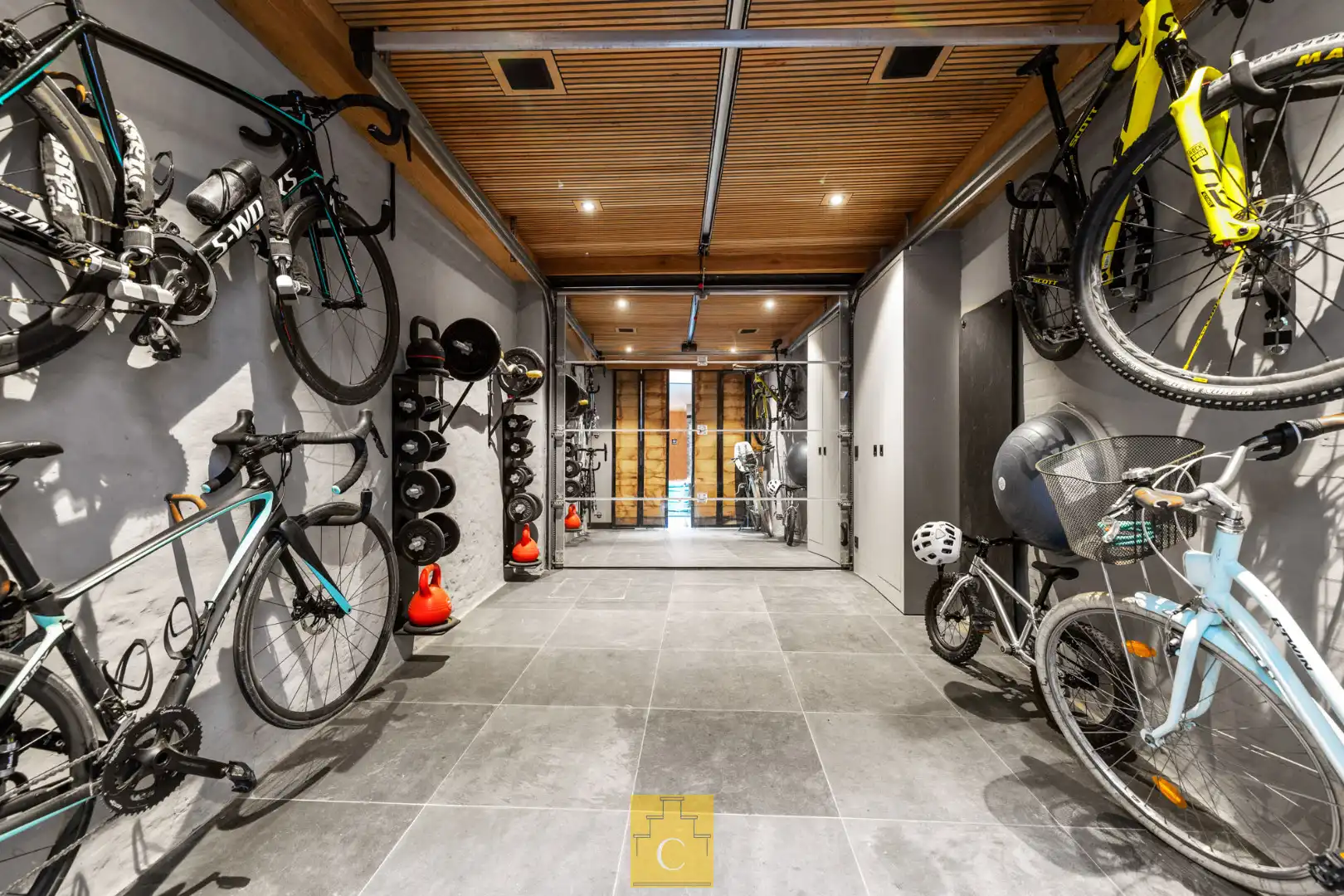 Een absolute topper, zowel qua afwerking als de AA-locatie aan de Potterierei! foto 28