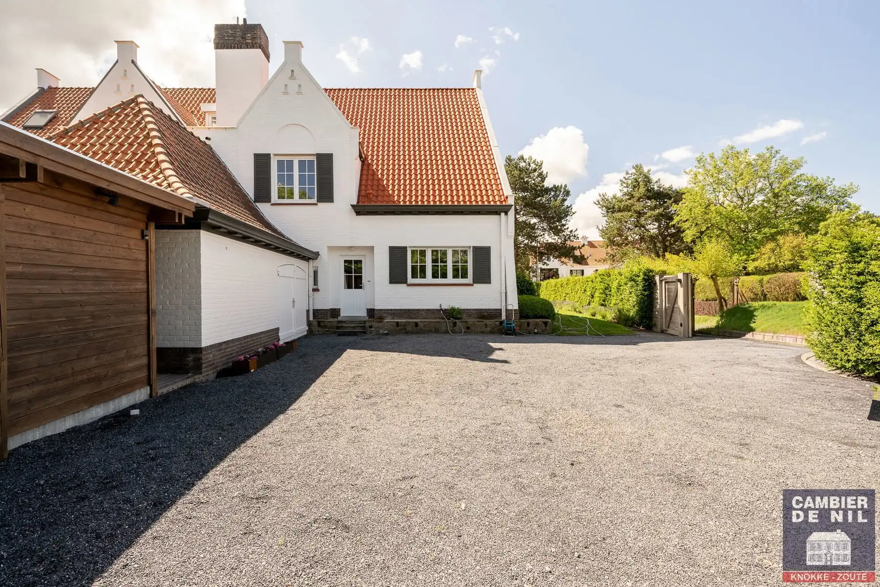 Charmante, ongemeubelde koppelvilla gelegen nabij Minigolf  foto 5