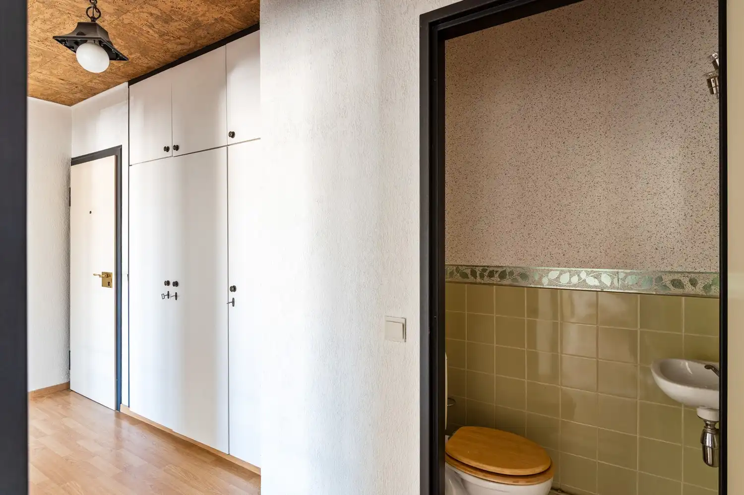 Lichtrijk appartement met 2 slaapkamers en ondergrondse parkeerplaats foto 5