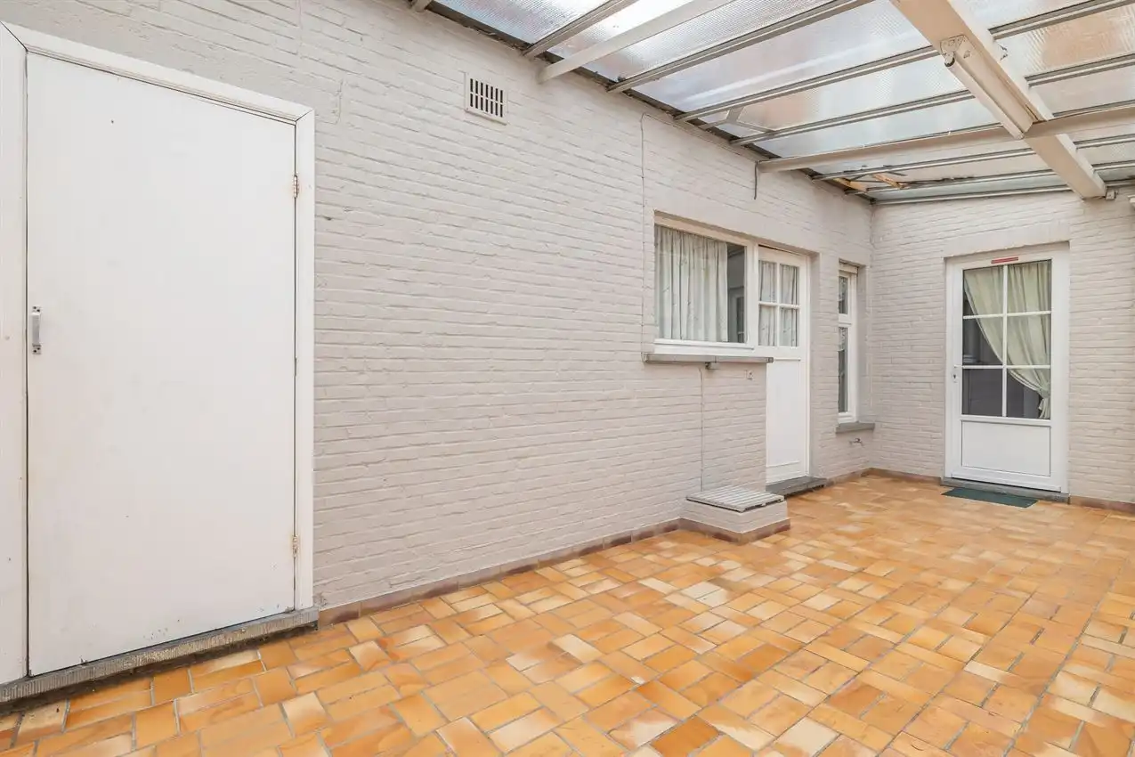 Woning met 3 slaapkamers, veranda en ruime tuin foto 40