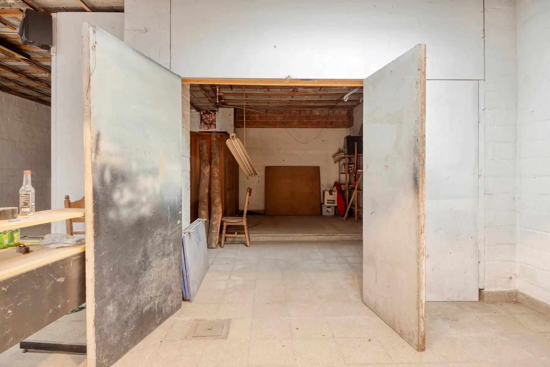 Ruime woning met 4 slaapkamers en loods  foto 27