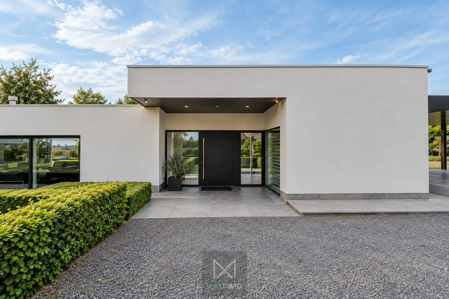 Luxevilla op 2 hectare met zwembad, loods en zicht op de Kemmelberg foto 14