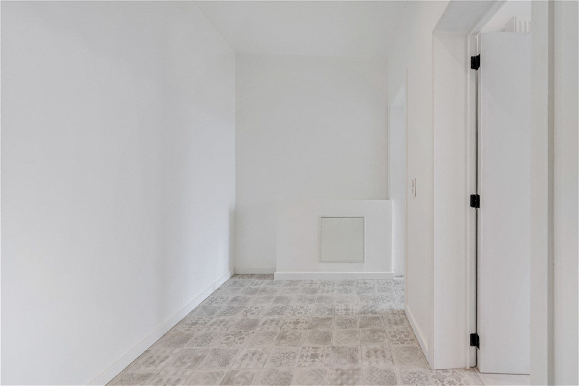 Instapklaar en volledig vernieuwd appartement met ruim terras in het hart van de stad foto 11
