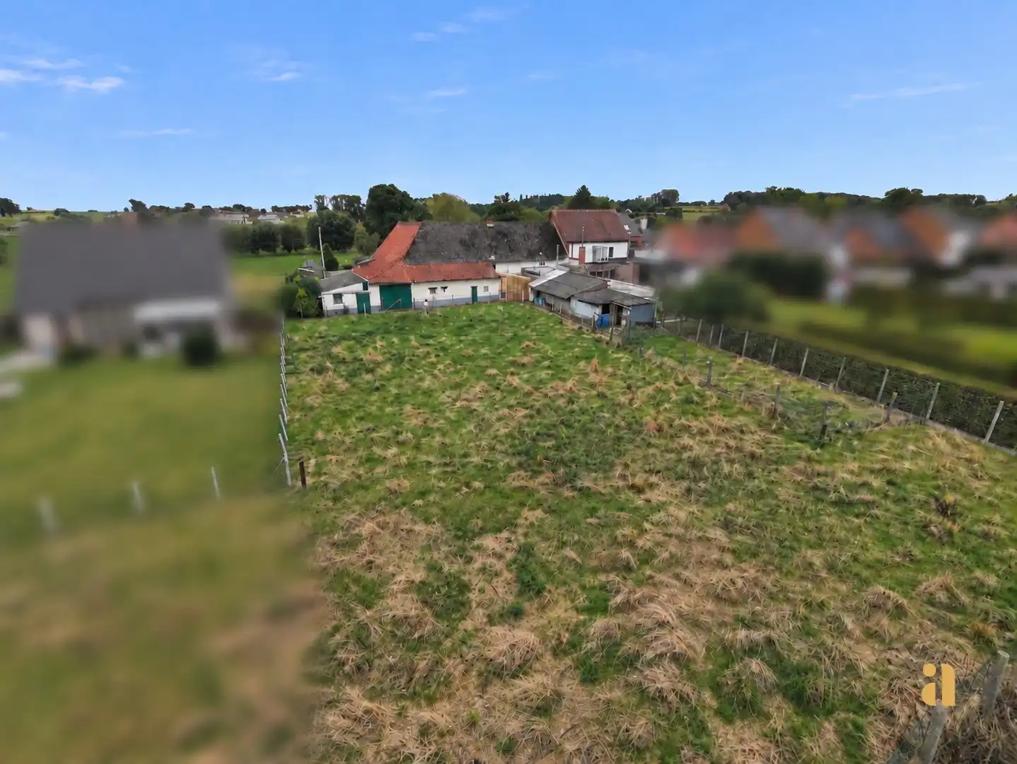 Bouwgrond voor 1 ruime droomwoning of 2 nieuwbouwwoningen foto 3