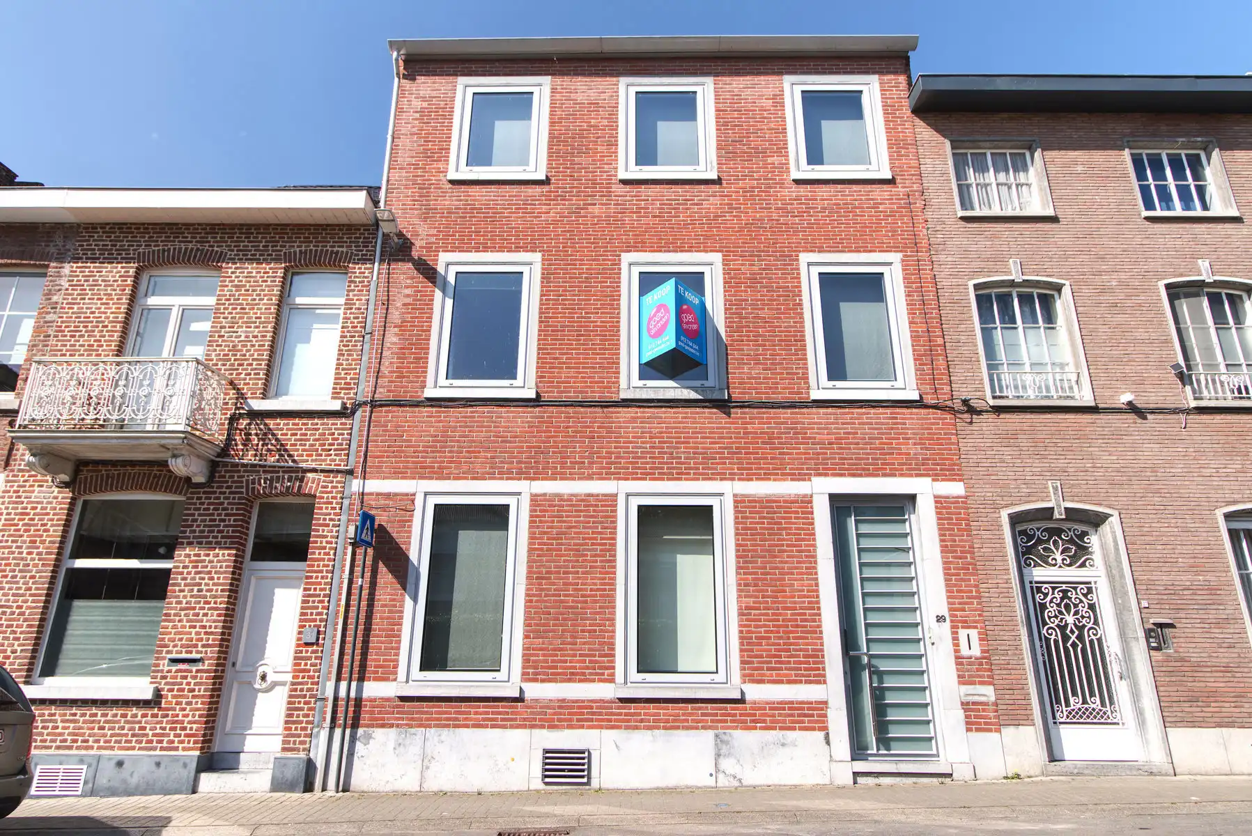 Hoofdfoto van de publicatie: HERENHUIS - 4 tot 5 SLK - 2 LIVINGS - KOER - TERRAS - TUIN  