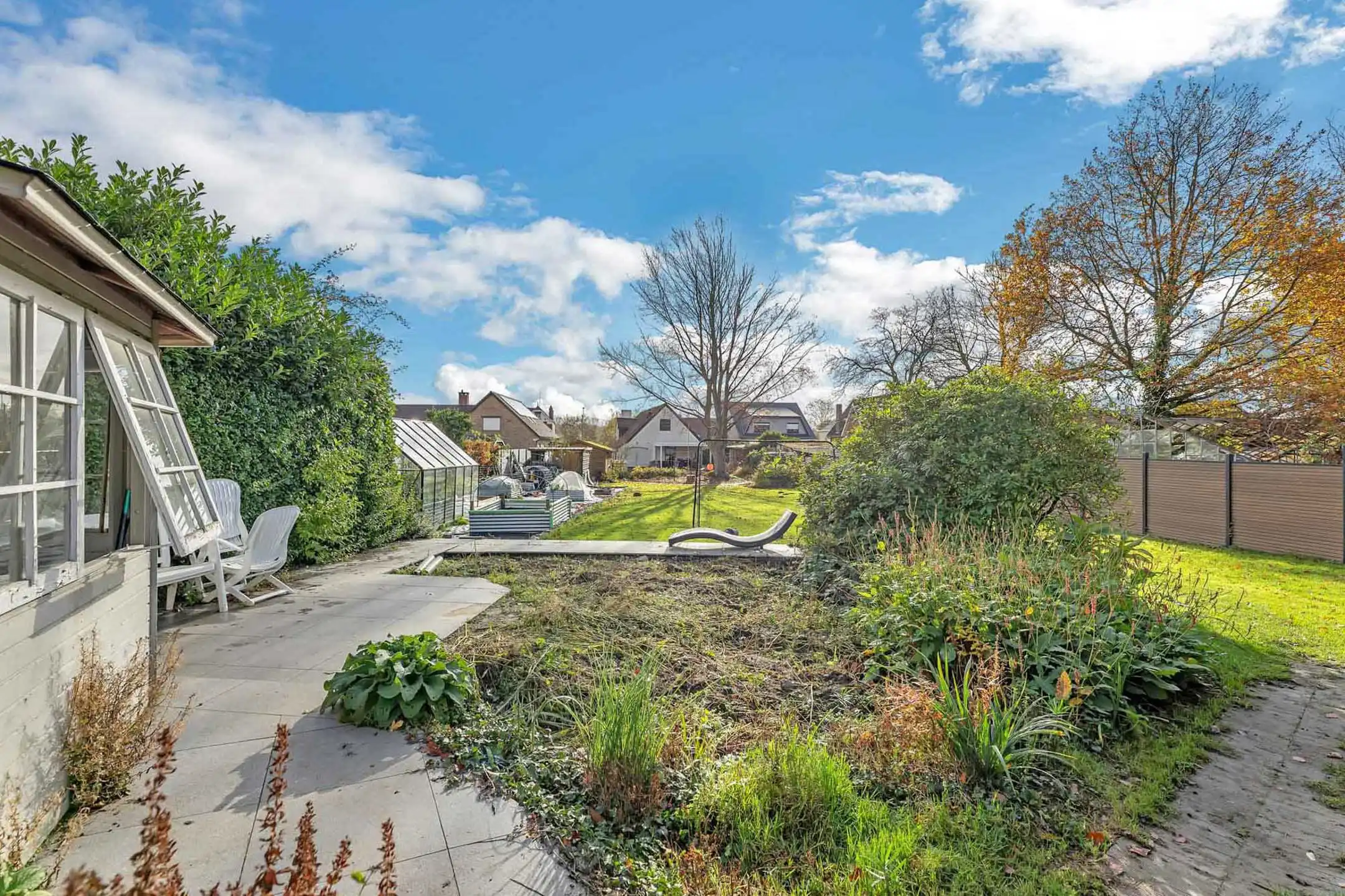 Gezellige woning met ruime tuin foto 34