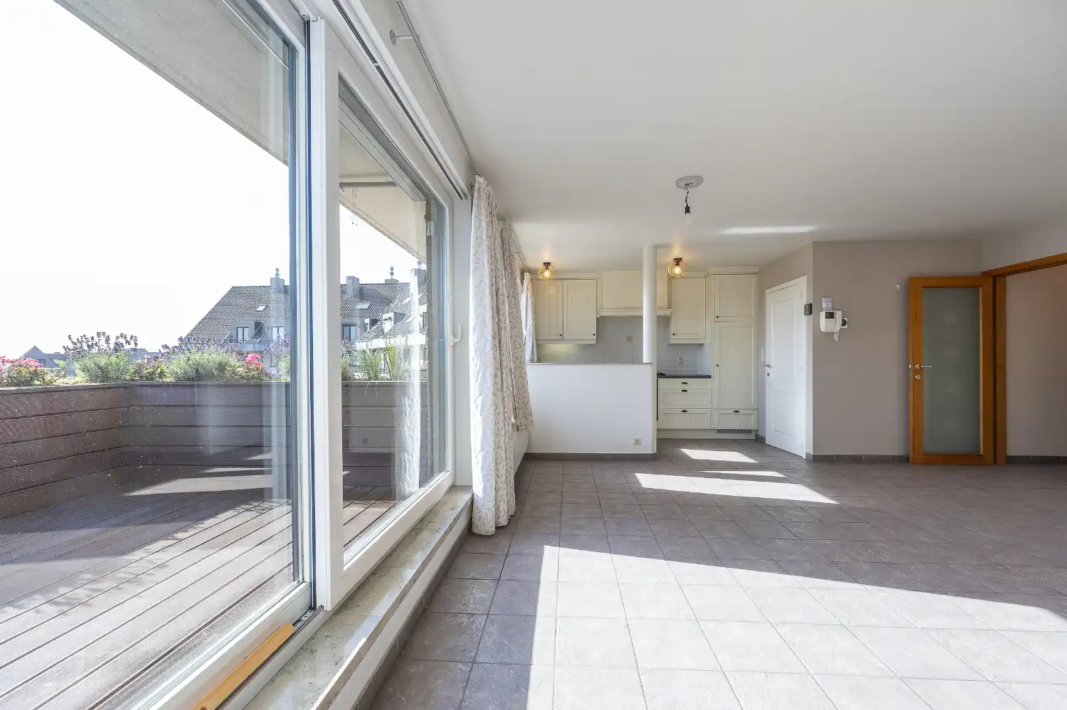 Appartement met twee slaapkamers en zonnig terras te koop in Middelkerke foto 5