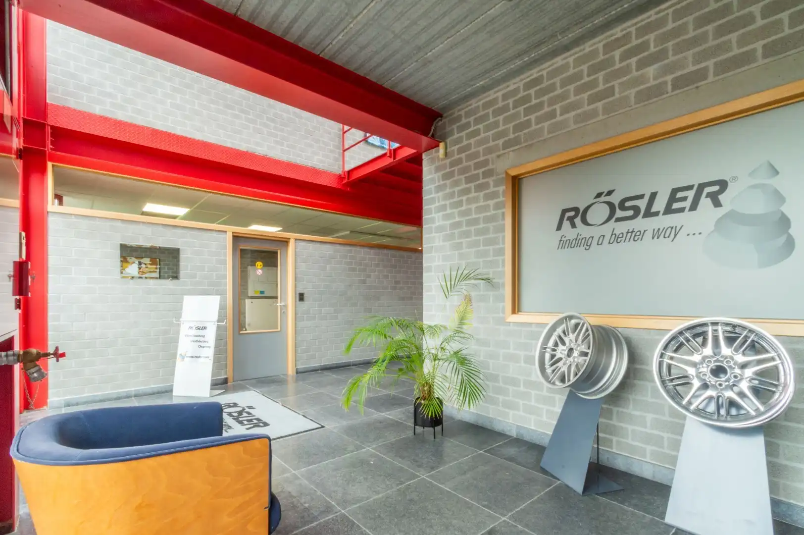 RUIM & COMM TOP GELEGEN INDUSTRIEEL GEBOUW ! foto 7