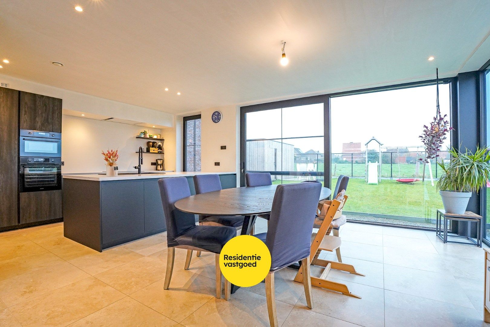 Recente energiezuinige woning op 541m² in doodlopende straat te Klerken! foto 4