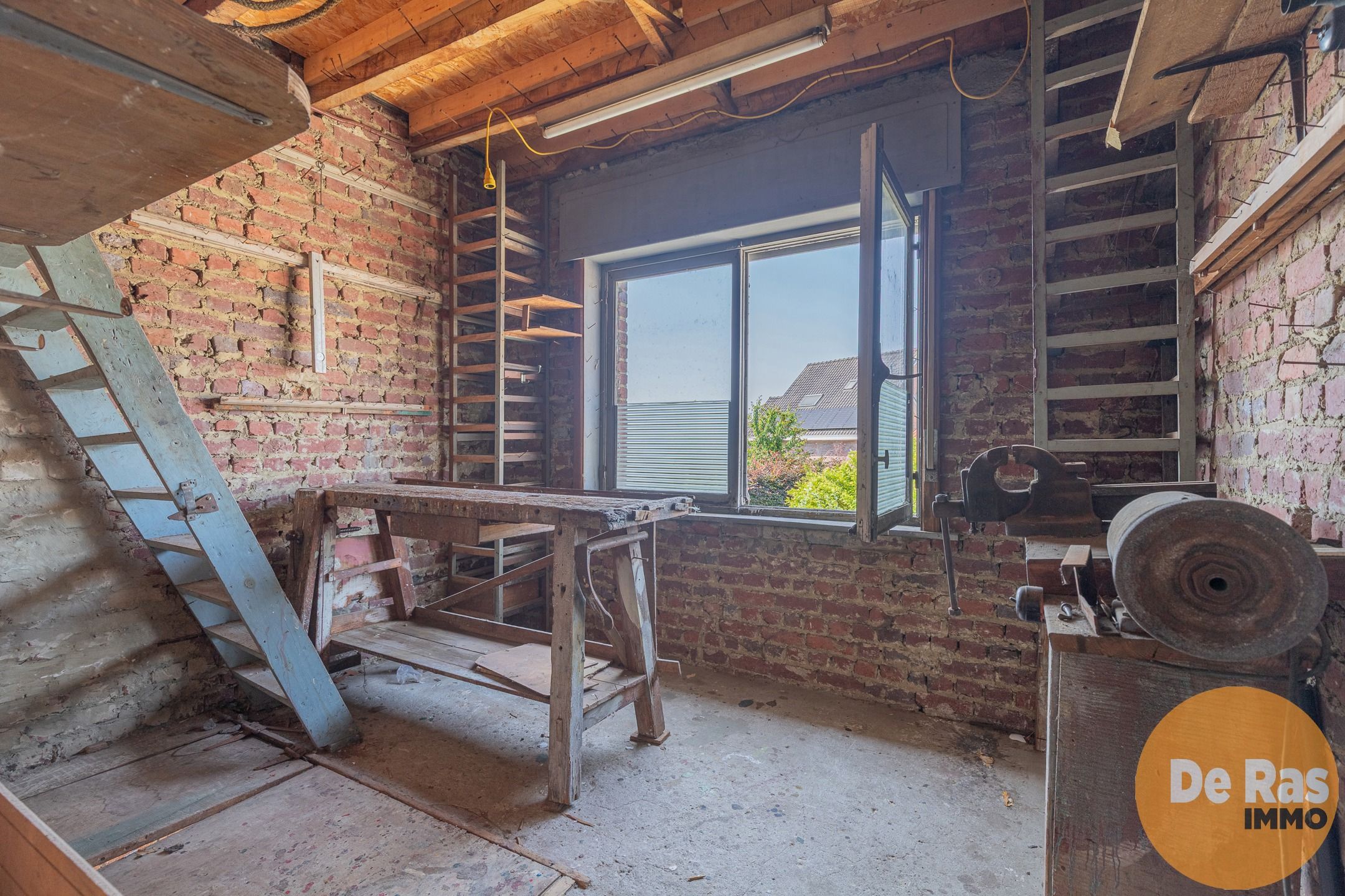 Hillegem - Ruime gezinswoning met 4 slpk, garage en tuin foto 18