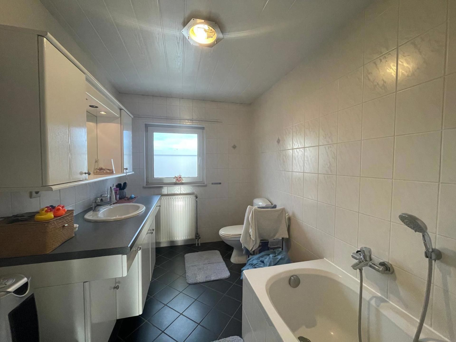 Instapklare rijwoning op centrale ligging  foto 16