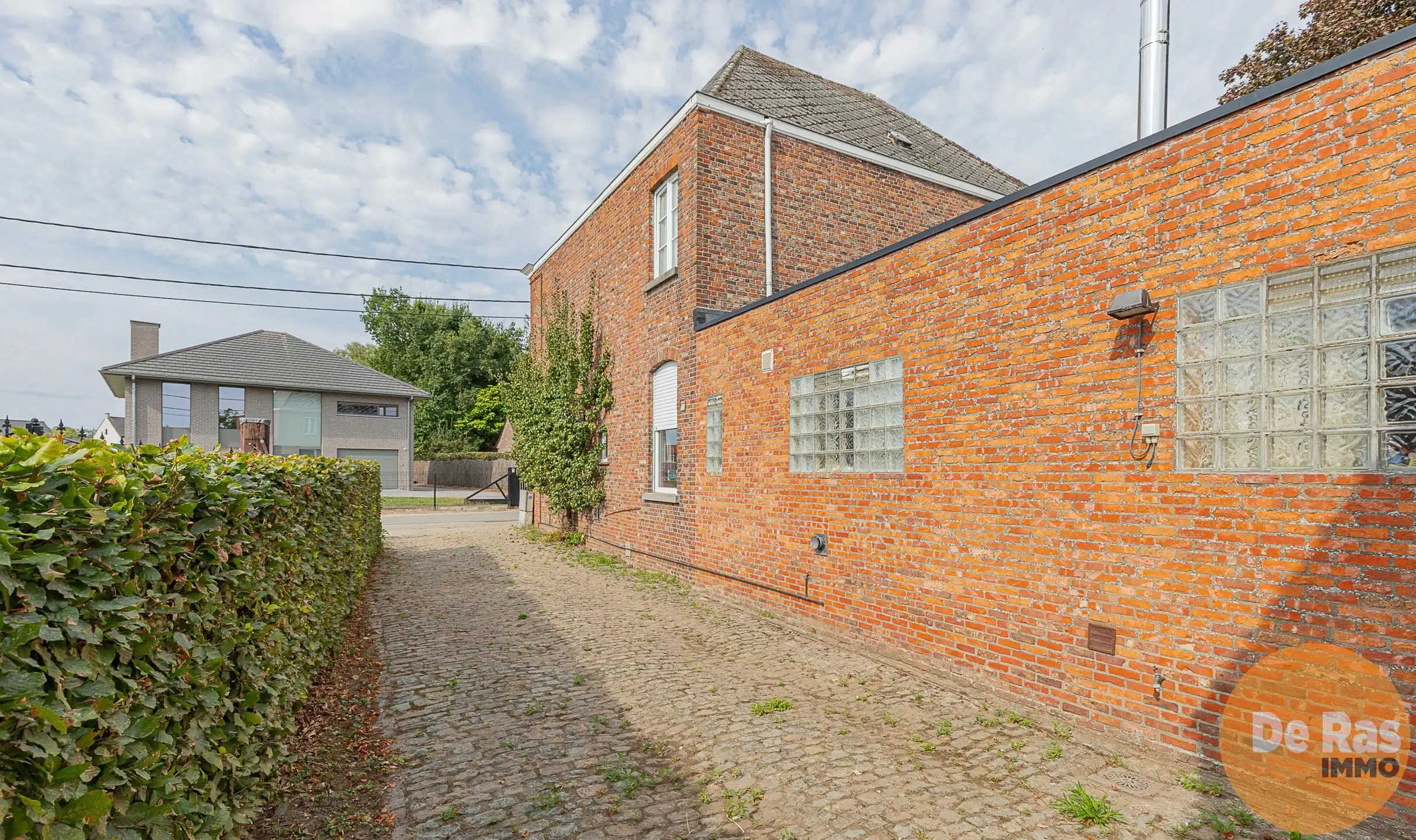 WICHELEN – Karakteristiek burgerhuis op schitterend perceel foto 17