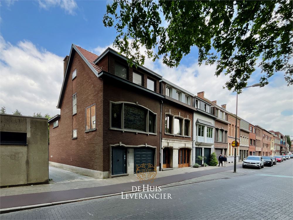 Wonen in het hart van Wilrijk met ruimte voor meer dan alleen een warme thuis foto 3