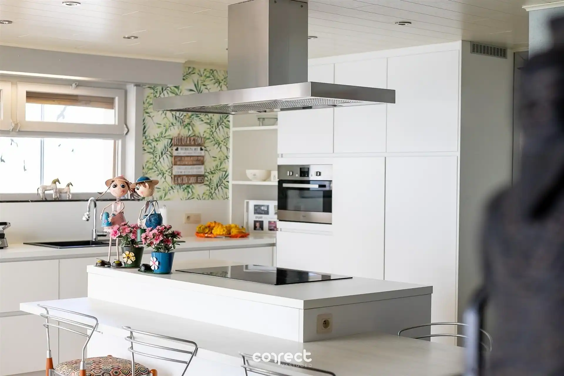 Karaktervolle alleenstaande woning met loods op 1.046 m² – wonen met ruimte en mogelijkheden in Beerst. foto 5