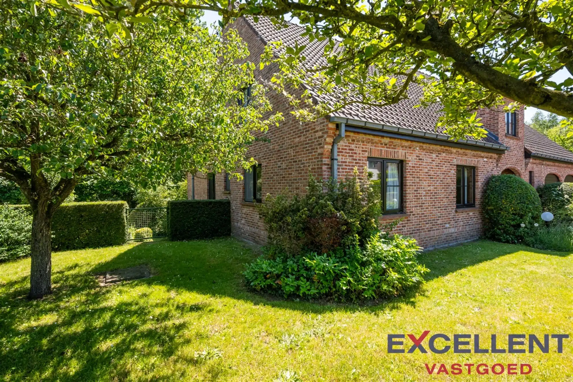 Ruime villa in groene omgeving te Kruisem foto 23