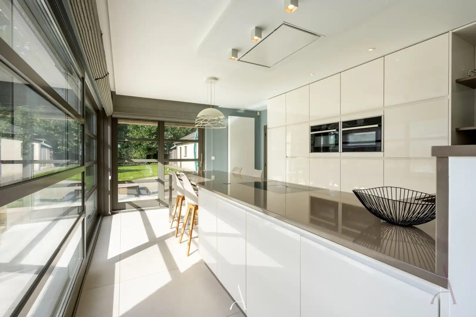 Ruime en energiezuinige villa met 4 slaapkamers op 763 m² in Molenbeersel foto 7