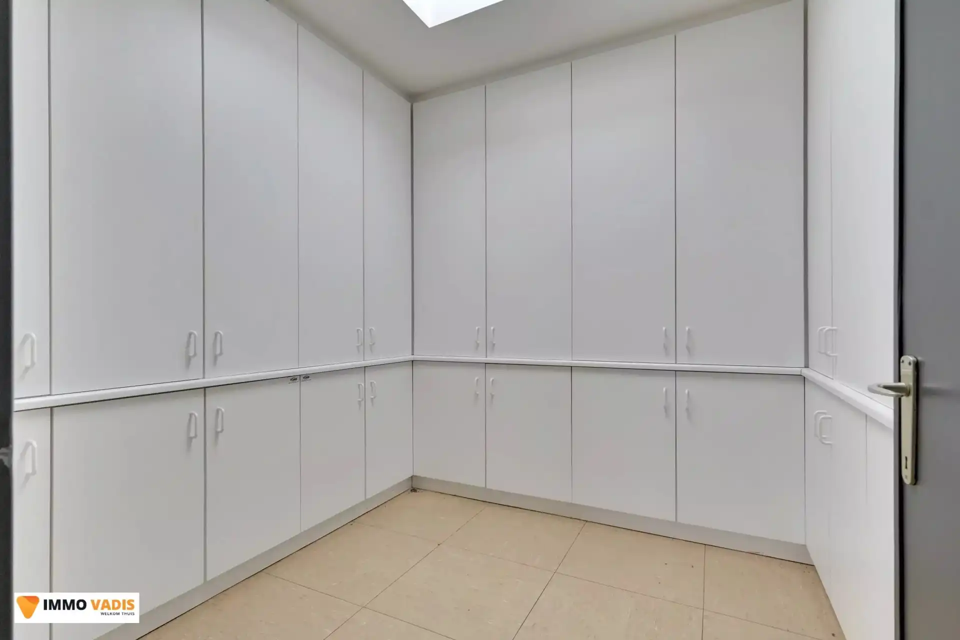 Magazijn in Sint-Truiden foto 9