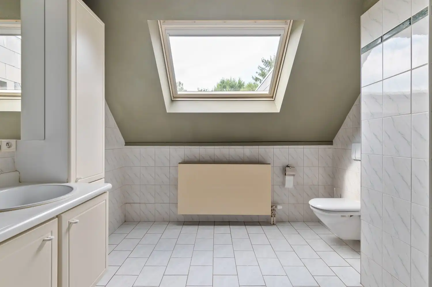 Riant duplex-appartement met 3 ruime slaapkamers en zolder te Schilde! foto 12