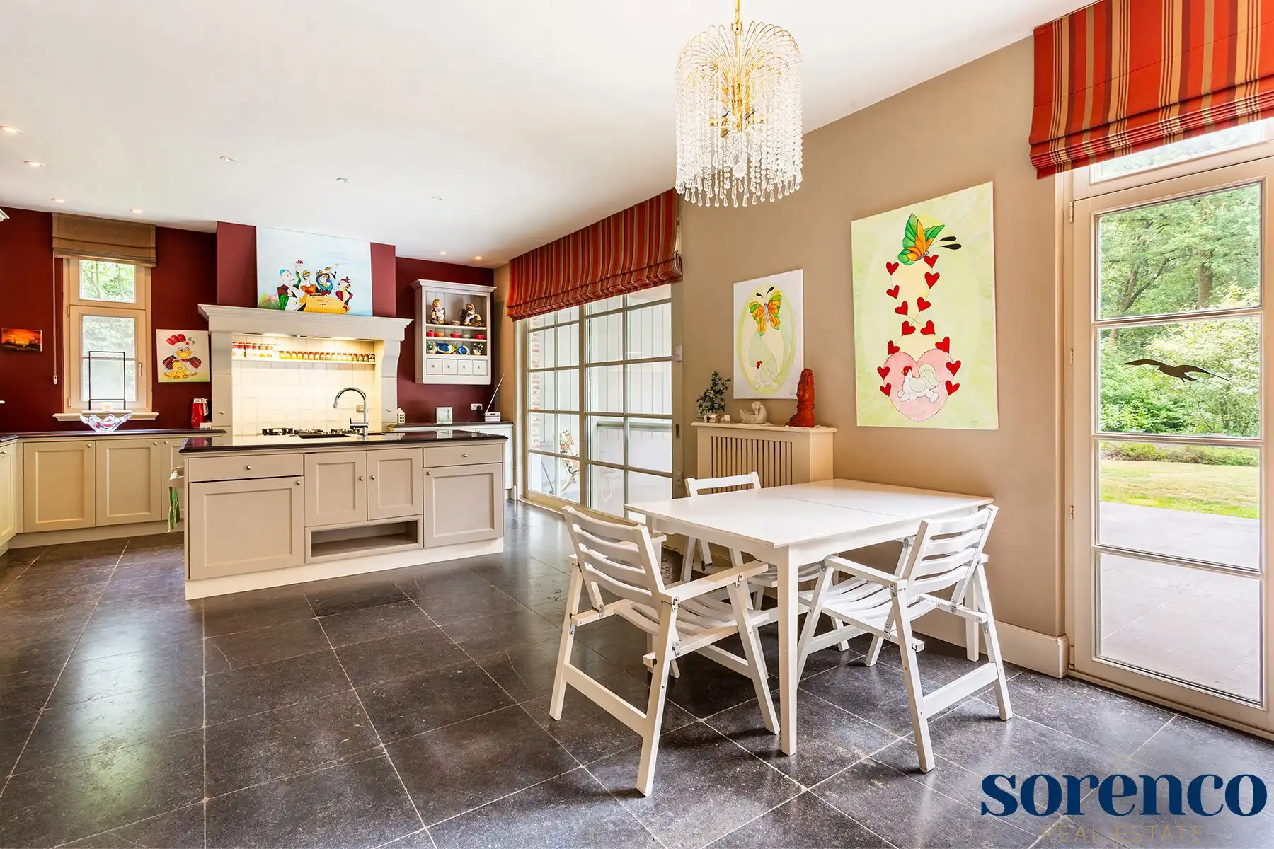 Exclusieve villa in een rustige groene wijk op een perceel van 3.676 m². foto 9