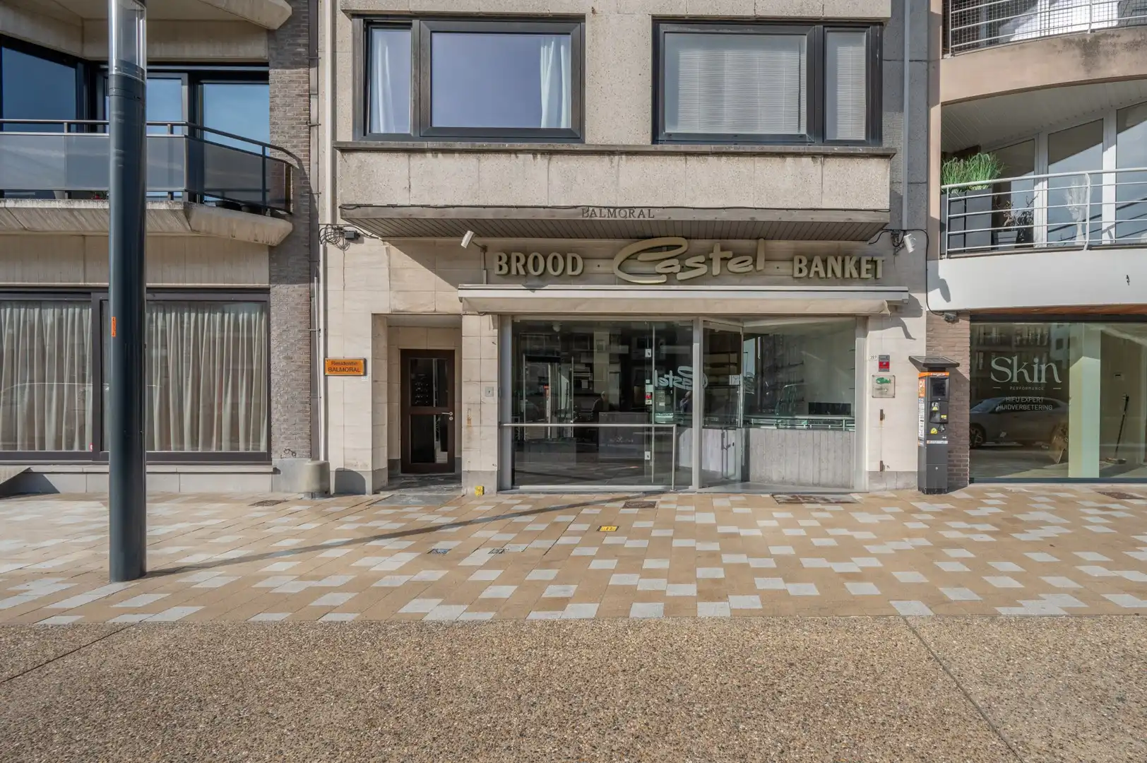 Veelzijdige handelsruimte op zonnige toplocatie! foto 13