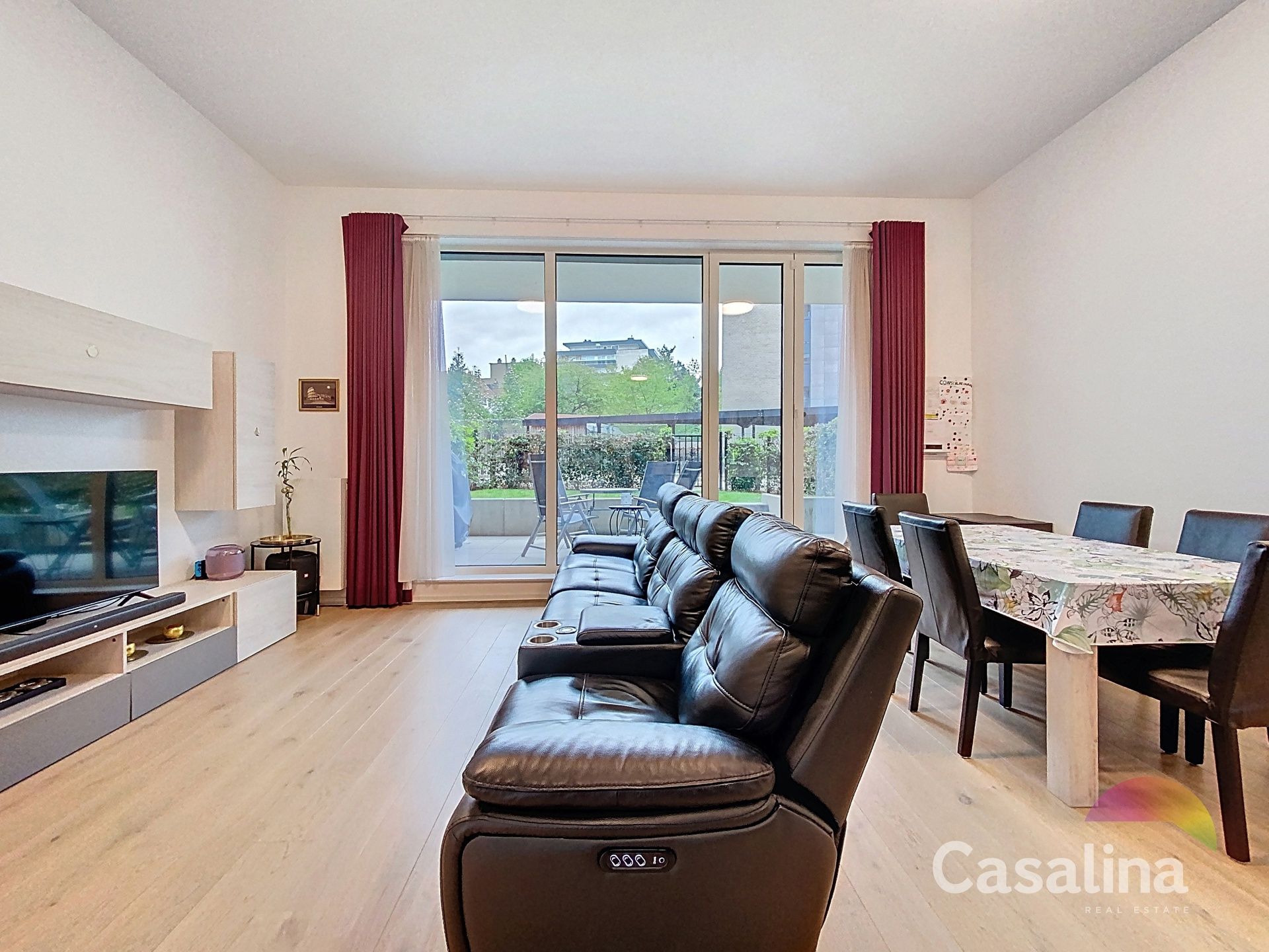 Gelijkvloers 3 slaapkamers met tuin en terras foto 10