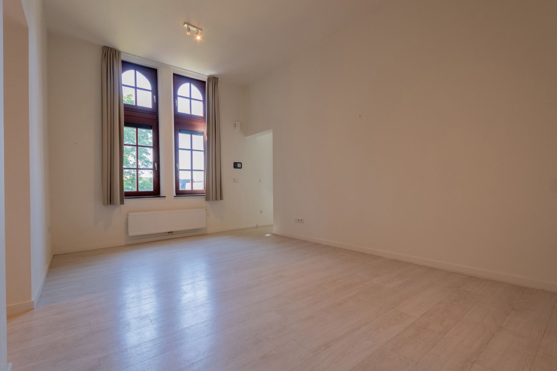 Assistentieflat met kelder in centrum Halle foto 7