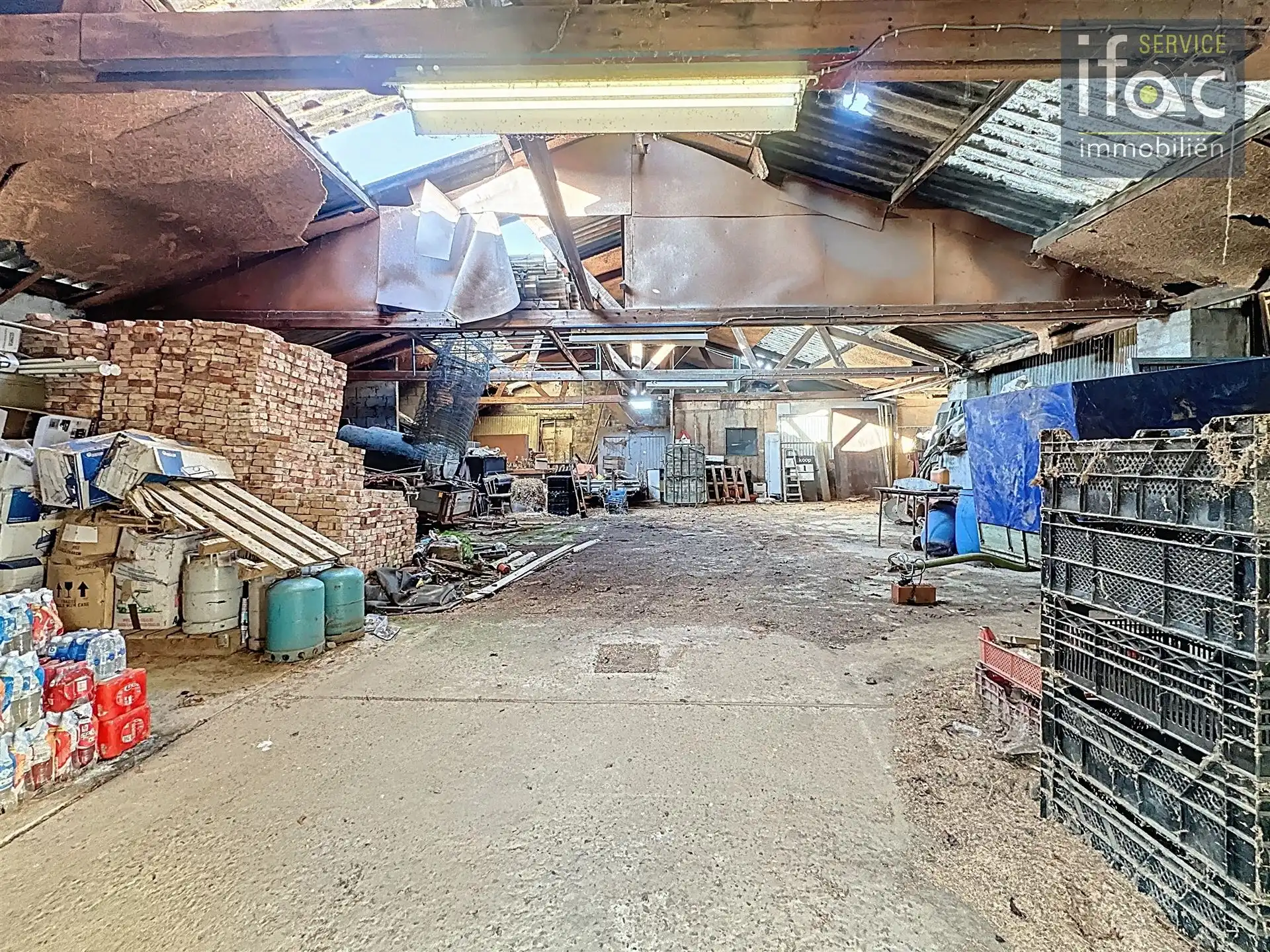 Multifunctionele loods van maar liefst +/- 600m² foto 2