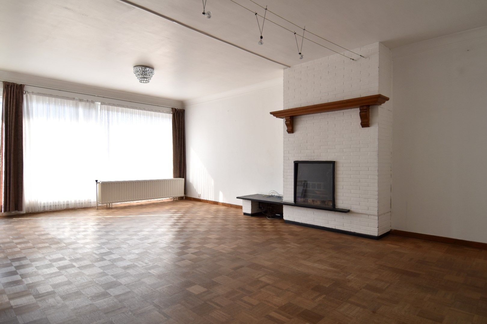 Instapklaar 2-slaapkamerappartement met terras te koop in Gullegem-centrum foto 4