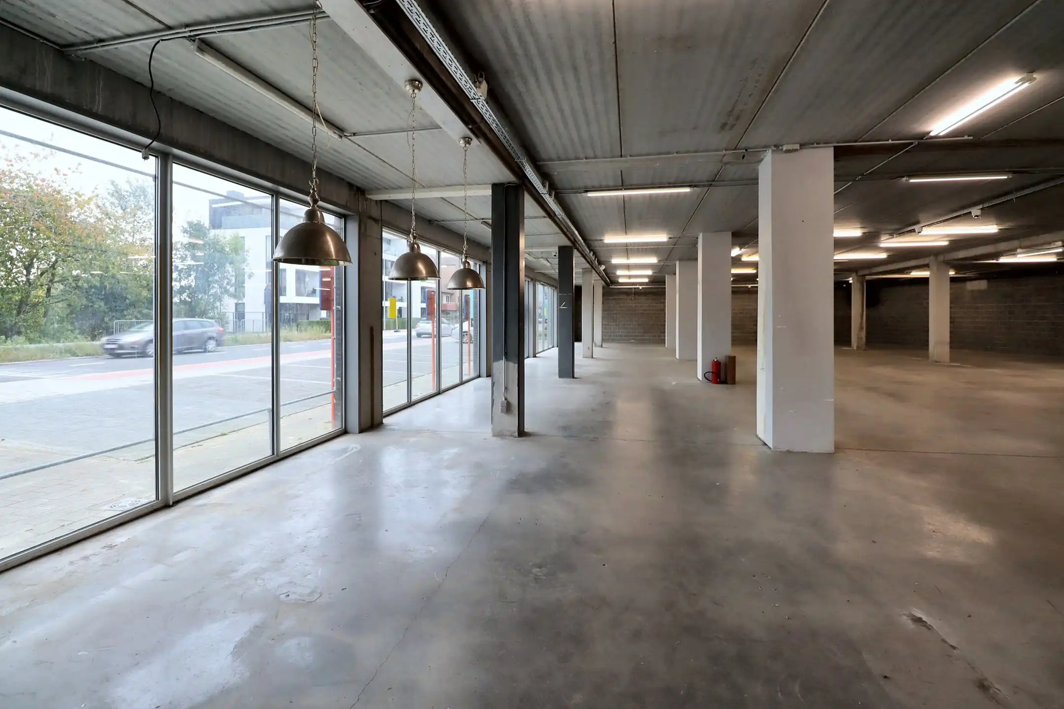 Handelspand 1.830 m² aan invalsweg Puurs foto 2
