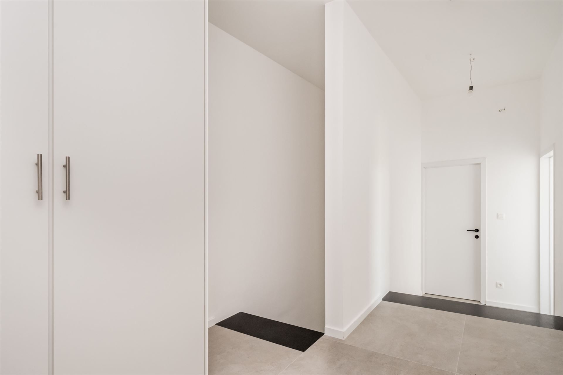 PRACHTIGE HALFOPEN NIEUWBOUWWONING met 3 / 4  slaapkamers en mogelijkheid om Privé met Professioneel te combineren (verkoop met registratierechten!) foto 14