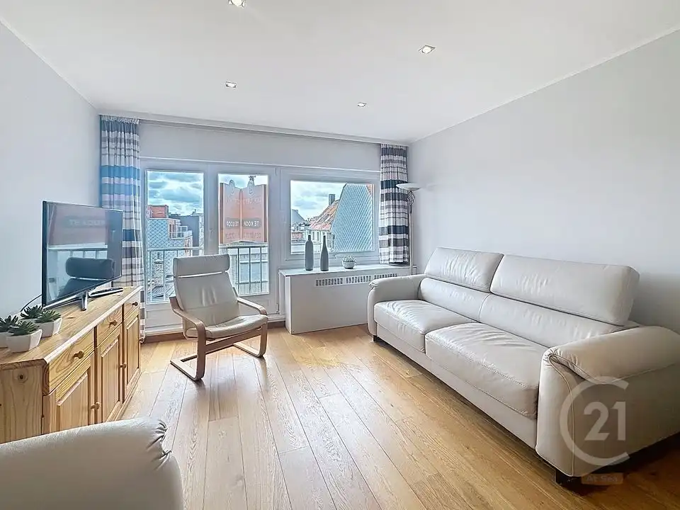 Instapklare studio in het centrum van Westende-Bad foto {{pictureIndex}}