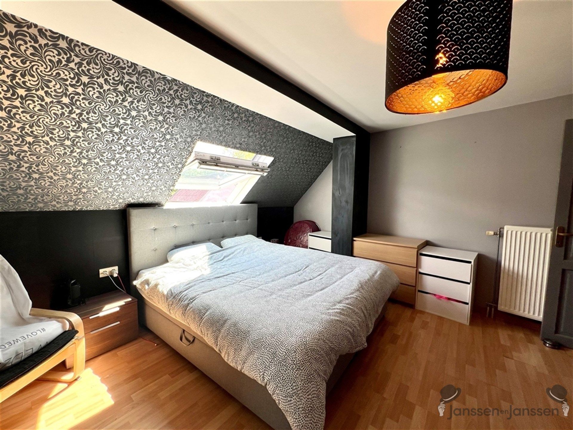 Gezellige woning met 4 slpk en tuin foto 8