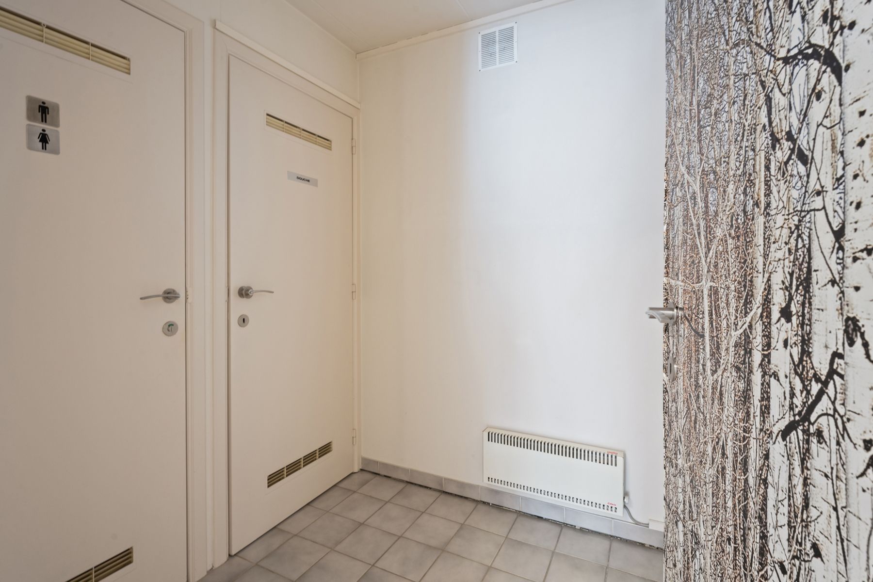 Commercieel gelegen handelspand op topligging te Roeselare foto 18