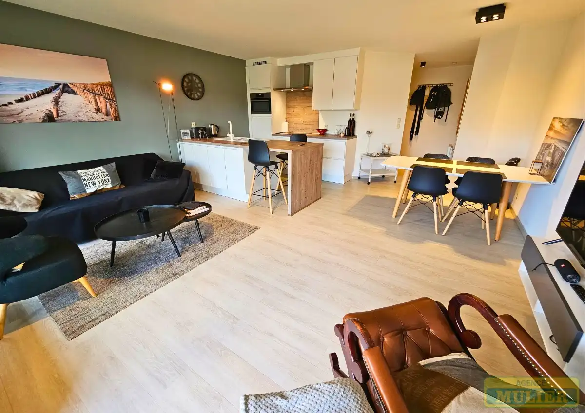 KWALITATIEF GERENOVEERD APPARTEMENT AAN DE DUINEN IN DE PANNE foto 4