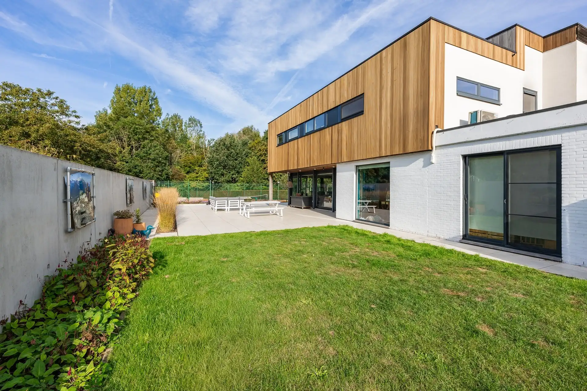 Exclusieve woning met 5 slaapkamers, tennisplein, poolhouse en ruime tuin foto 36