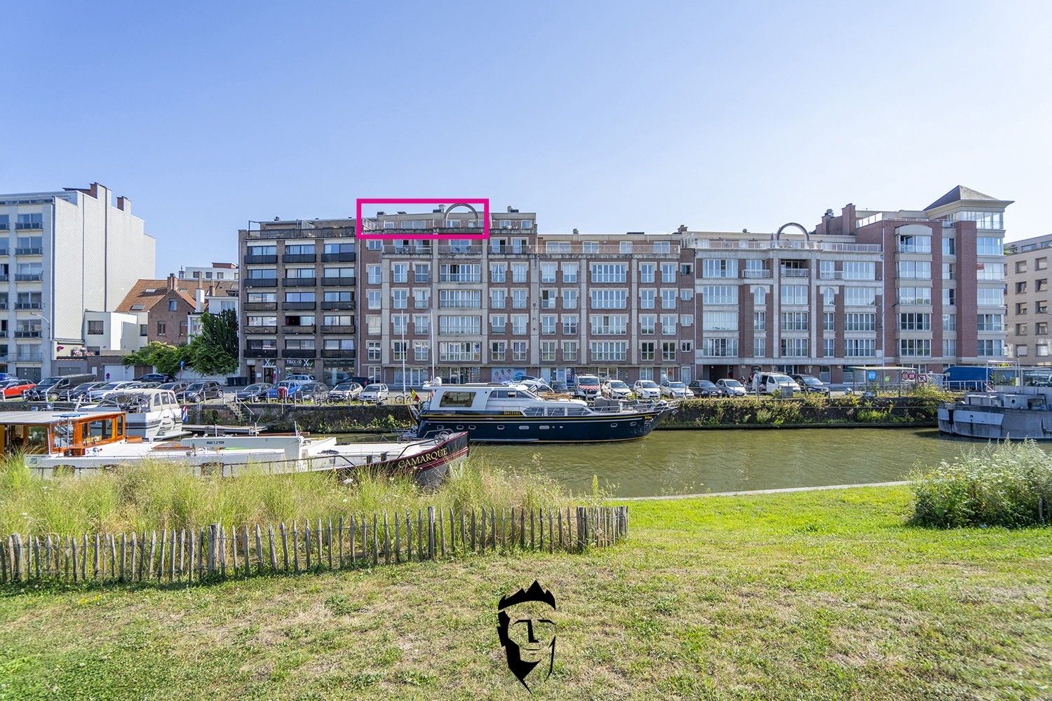 Hoofdfoto van de publicatie: APPARTEMENT MET 180° VERGEZICHT