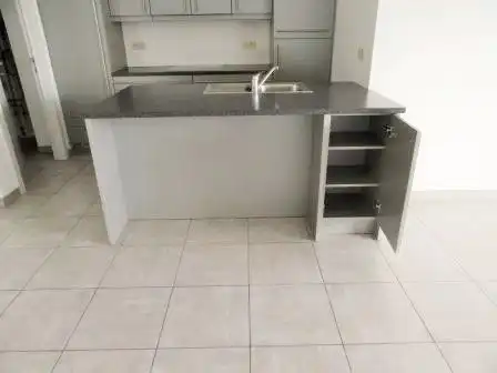 Modern duplex appartement, open indeling, 2x slpk, 2x terras, kelder + parkeerplek + lift aanwezig foto 9