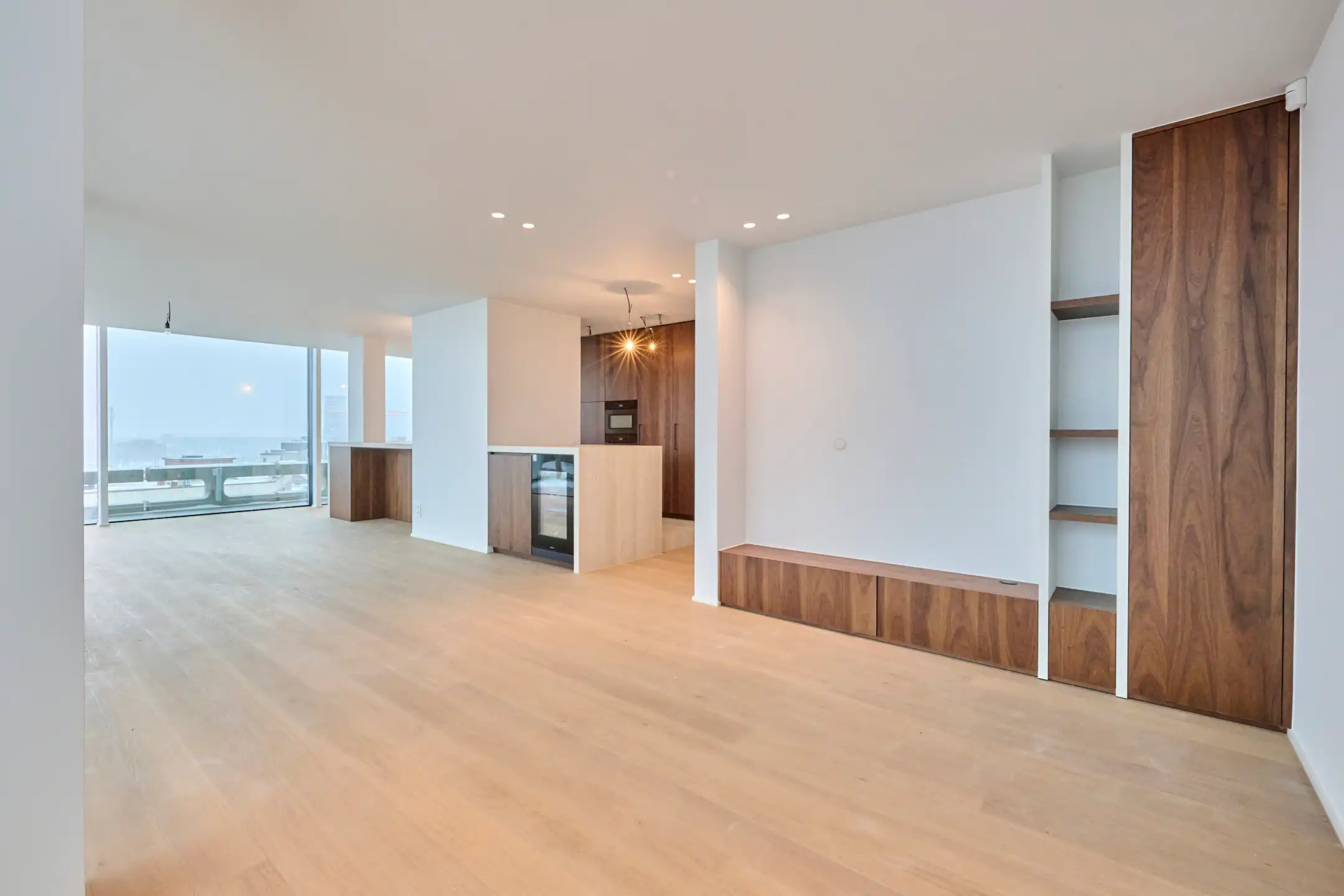 Luxe penthouse in hartje Hasselt, afgewerkt op topniveau! foto 3