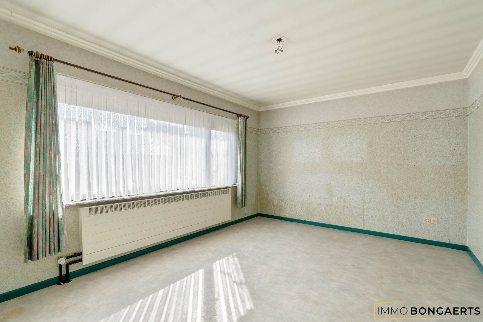Ruime woning met drie slaapkamers foto 13
