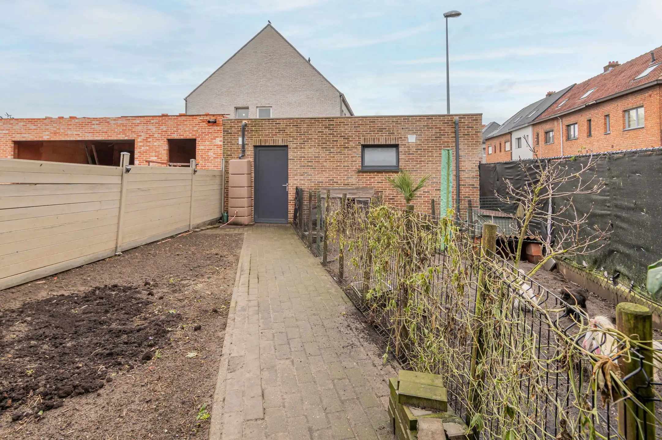 Gezellige woning op centrale locatie met dubbele garage!  foto 24