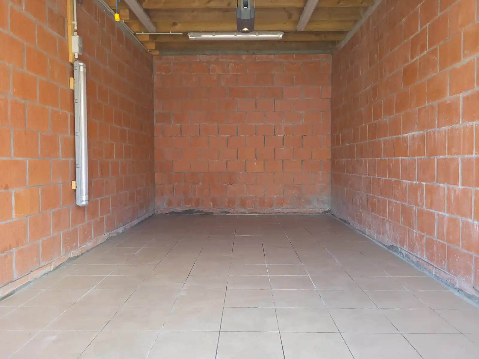 Garage te huur centrum Deinze foto 5