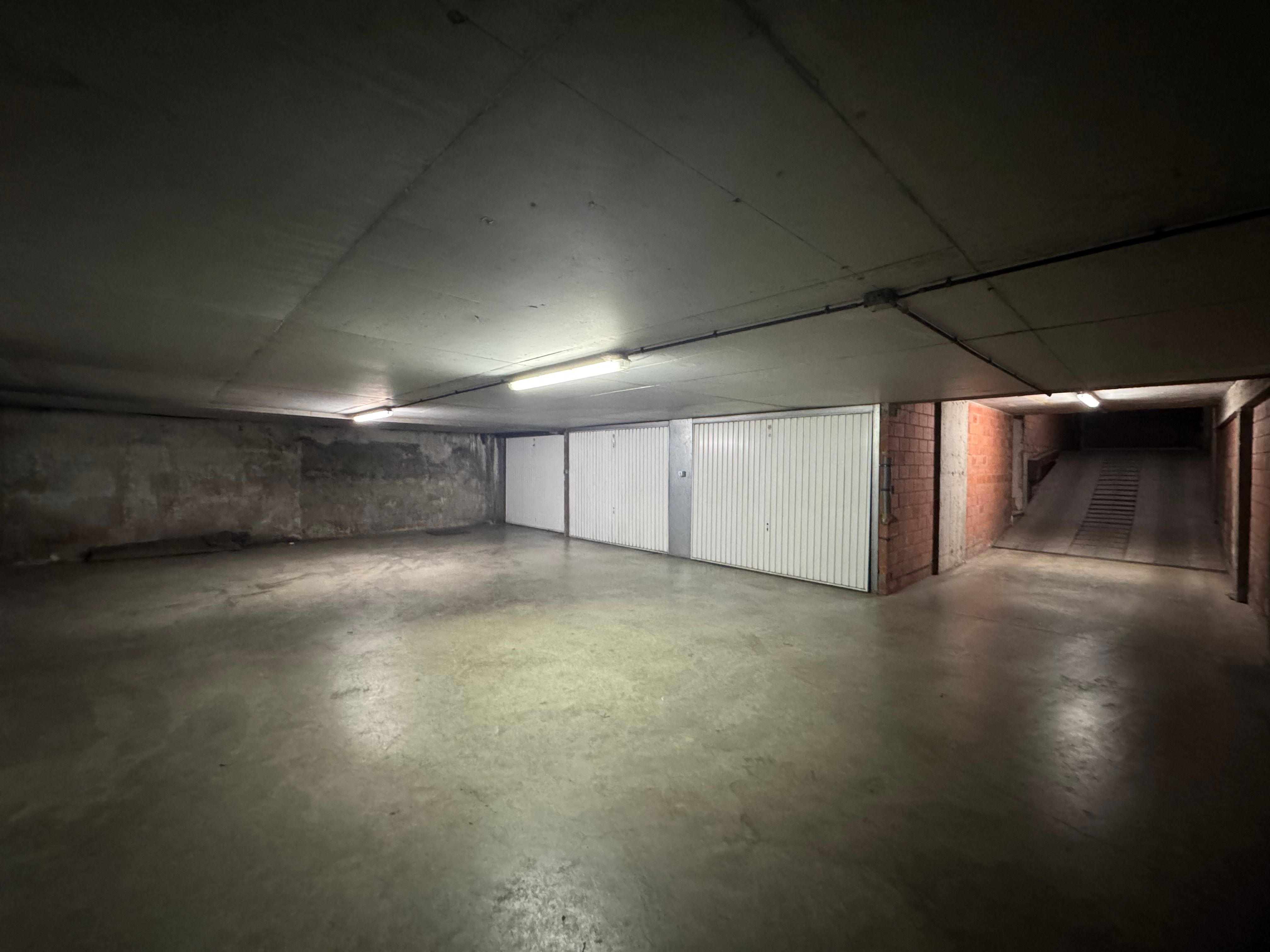 Garagebox in stadscentrum Oostende foto 6