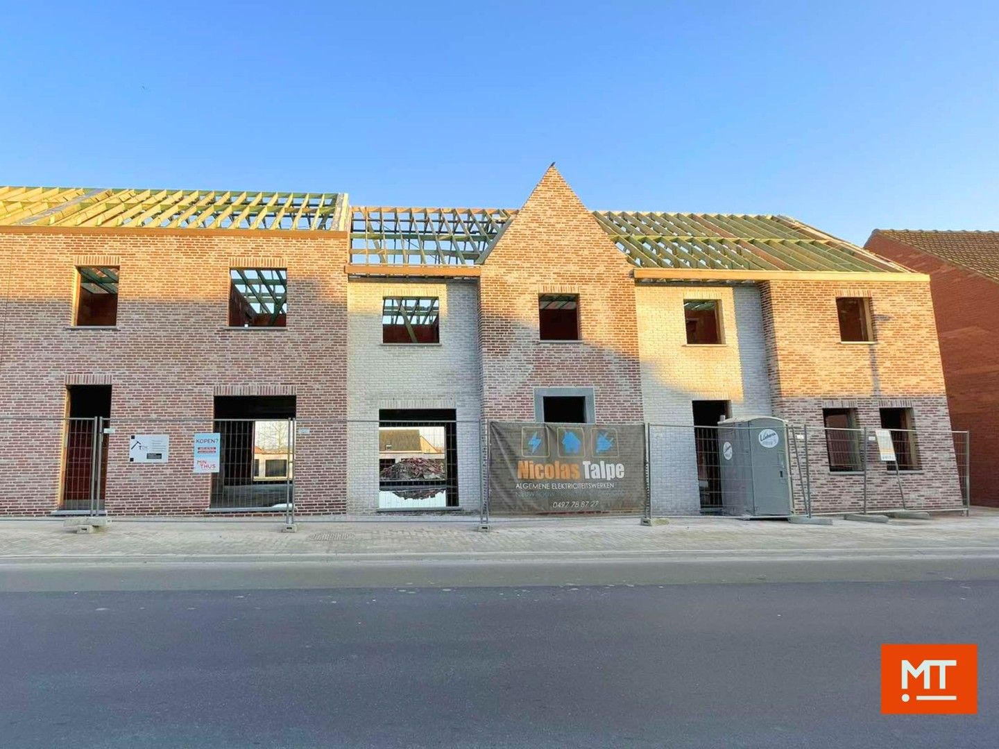 3 landelijke nieuwbouwwoningen met 3 slaapkamers en zongerichte tuin in de dorpskern van Beselare foto 2