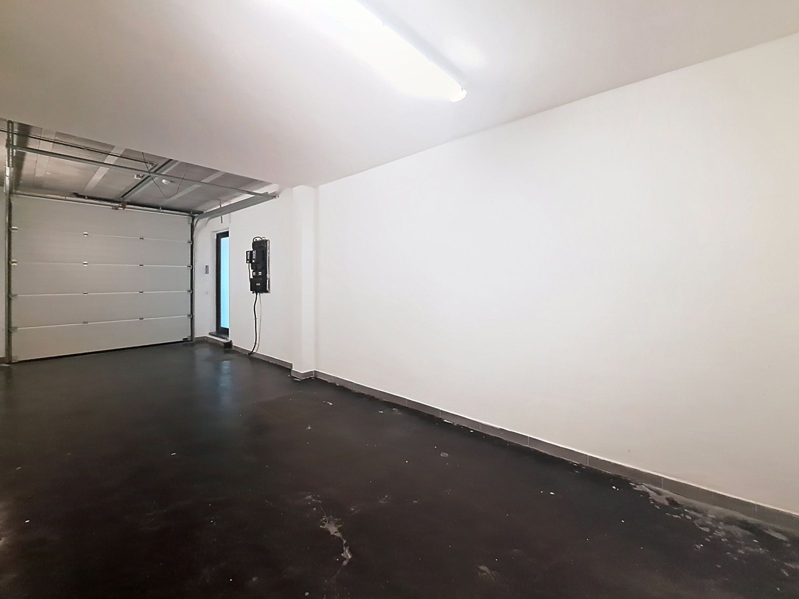 Commerciële ruimte te huur foto 10