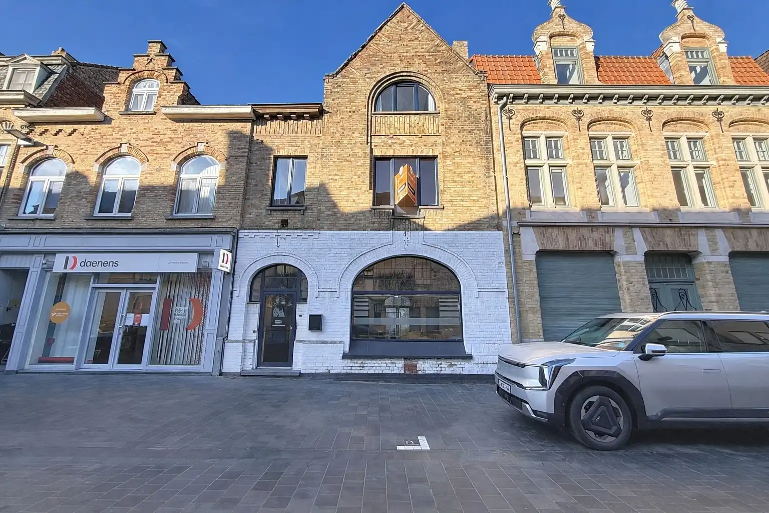 Handelspand met woonst op toplocatie in hartje Nieuwpoort-Stad foto 2